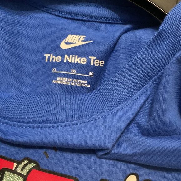 Nike Big Kids Sportswear Printed Long-Sleeve T-Shirt Sizes M and XL - Picture 5 of 5